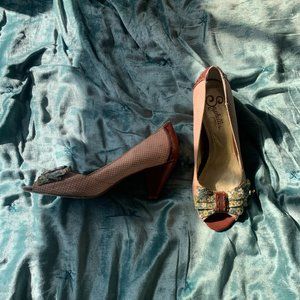 Seychelles Peep-Toe Kitten Heel